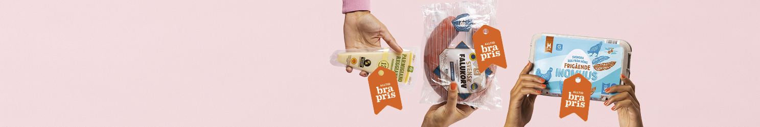 Händer håller fram tre olika livsmedel som parmesan, falukorv och ägg från Garant och på respektive produkt hänger en grafisk etikett med texten "Alltid bra pris".